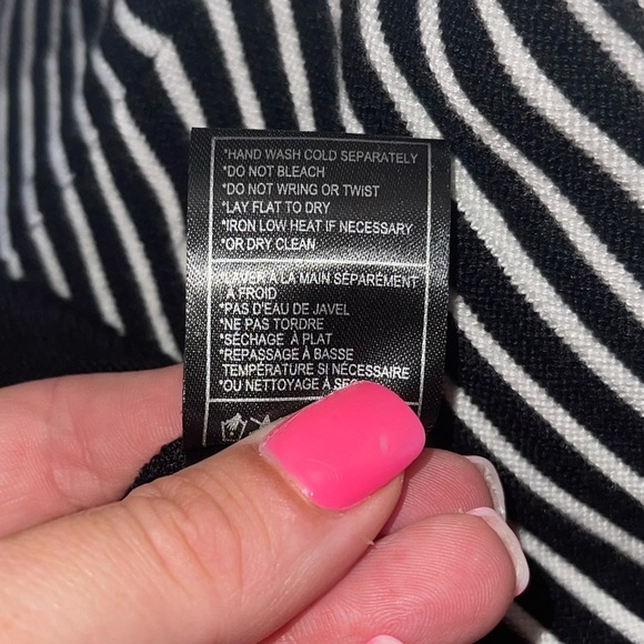 JACK by BB DAKOTA Color Block Sweater Dress w Bell Sleeves NWT - Picture 11 of 11